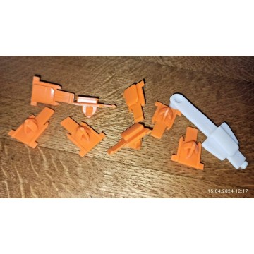 Audi Q7 07-15 Rear door moulding clips (9pcs)