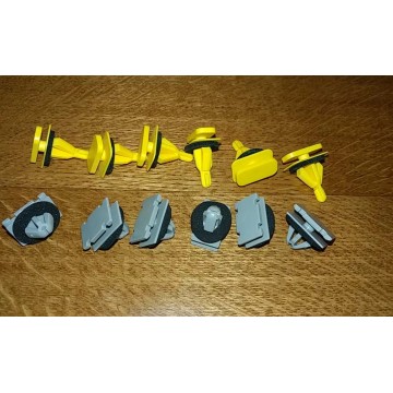 Chevrolet Equinox 2017-2022 Door moulding clips (12pcs)