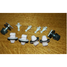 Lexus GS300 97-2005 Front door moulding clips (12pcs)
